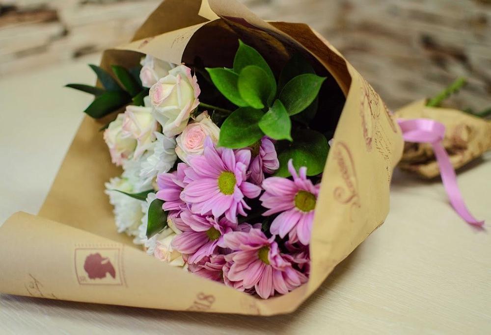 Букет цветов из: Розы и Хризантемы в Шишовке