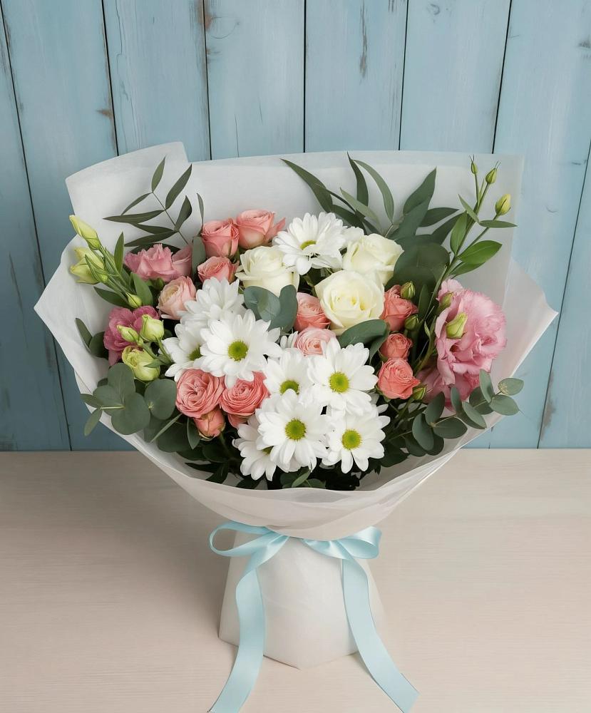 Букет цветов из: Розы, Лизиантусы и Хризантемы в Шишовке