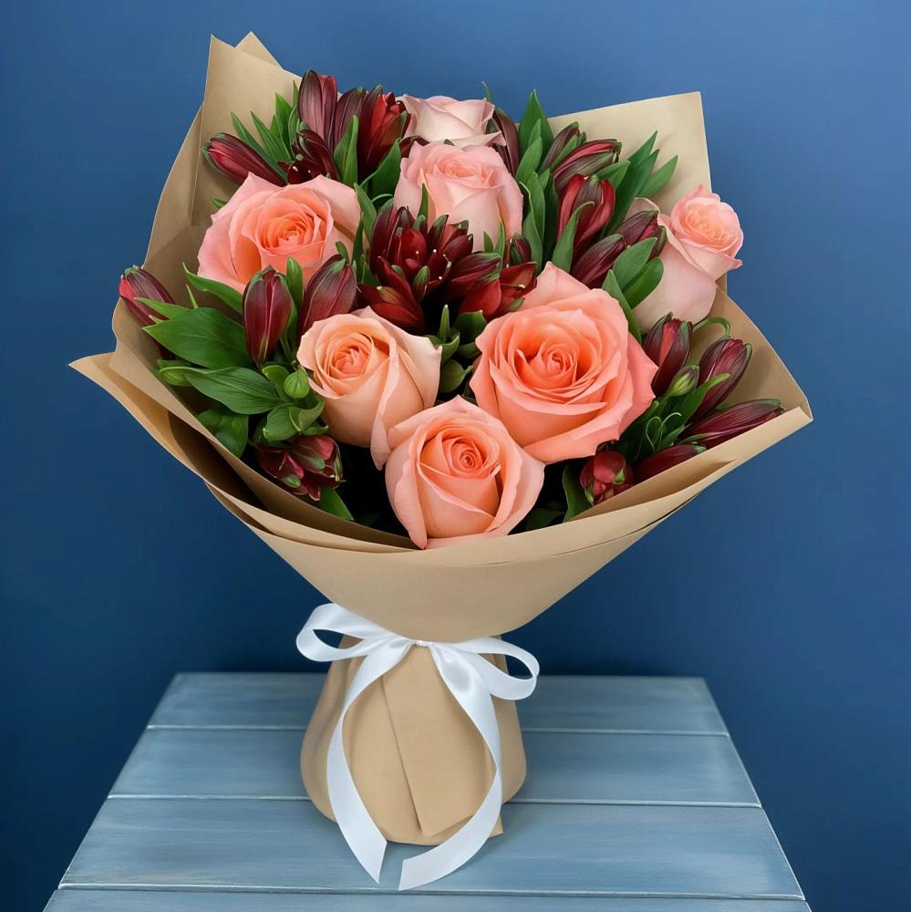 Букет цветов из: Розы и Альстромерии в Шишовке