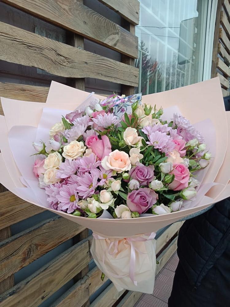 Букет цветов из: Розы и Хризантемы в Шишовке