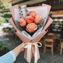 Букет цветов из:  Розы #REPLACE_PRED# Шишовке