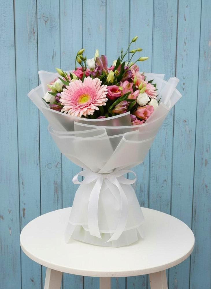 Букет цветов из: Герберы, Альстромерии и Лизиантусы в Шишовке