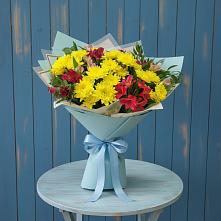 Букет цветов из:  Альстромерии и Хризантемы в Шишовке