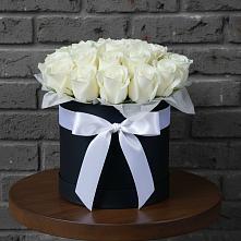 Цветочная композиция из Розы в шляпной коробке в Шишовке